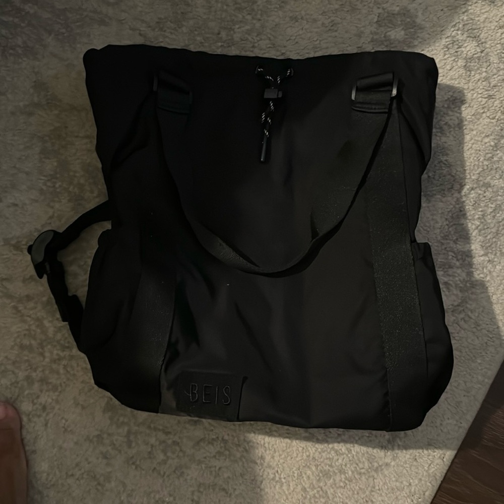 BEIS convertable backpack